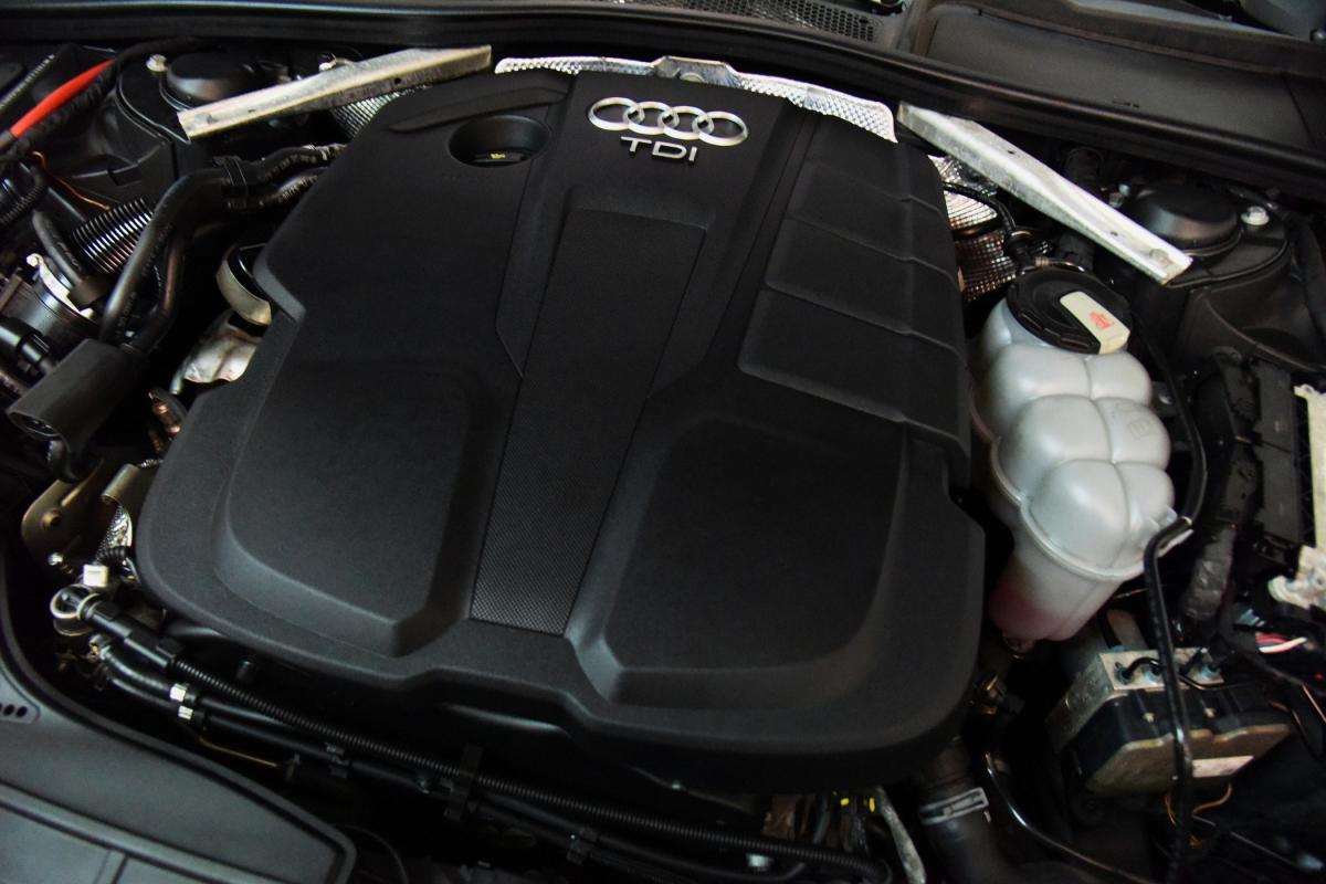 audi-a4-avant-2019-diesel-1968cc