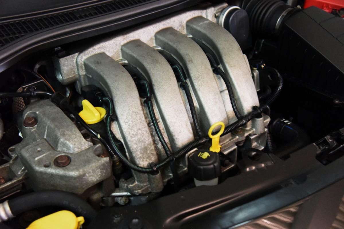 renault-wind-2010-gasolina-1598cc
