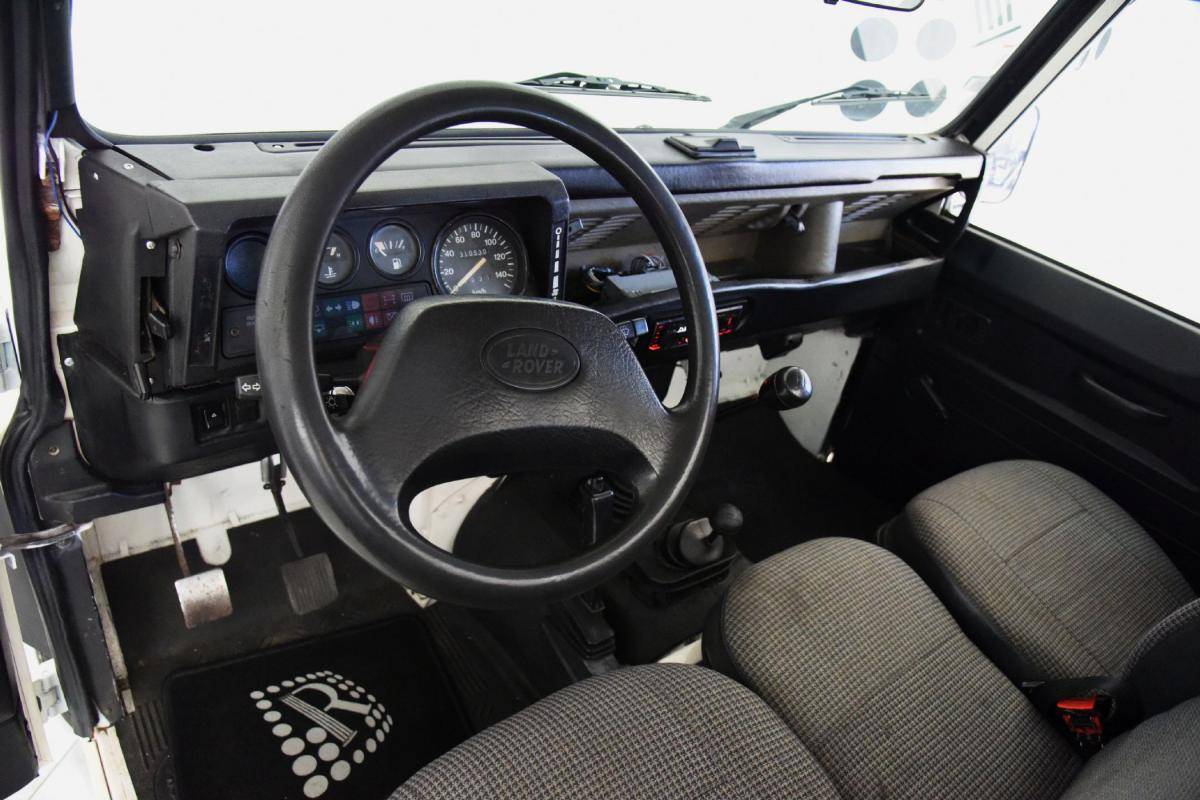 land-rover-defender-1996-diesel-2494cc