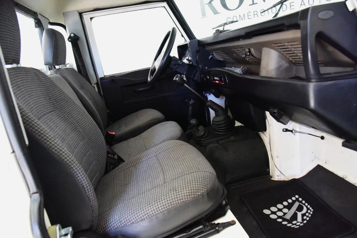land-rover-defender-1996-diesel-2494cc