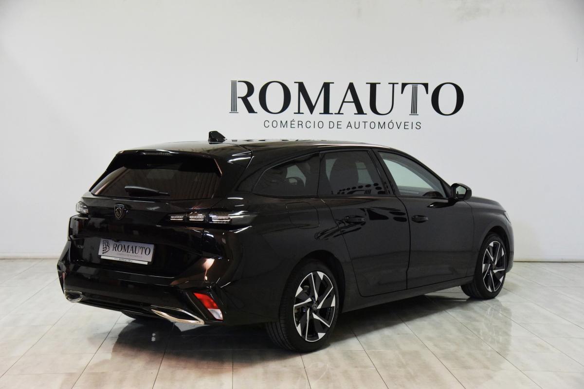 peugeot-308-sw-2023-gasolina-1199cc