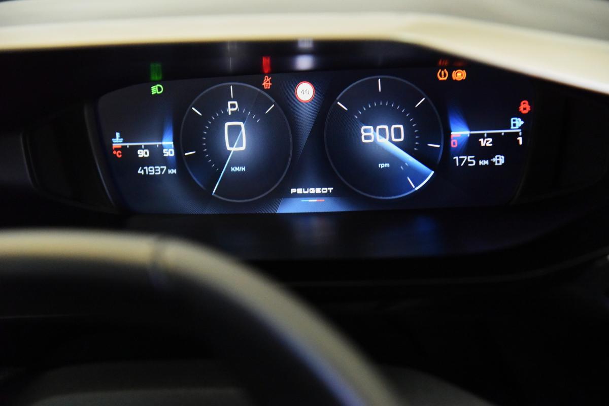 peugeot-308-sw-2023-gasolina-1199cc