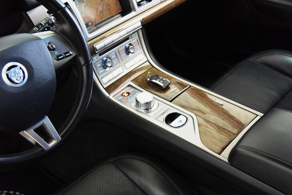 jaguar-xf-2008-diesel-2720cc