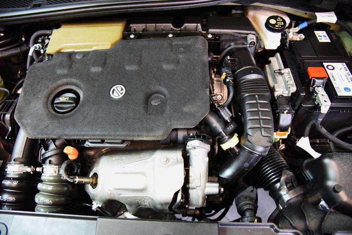 peugeot-208-2022-diesel-1499cc