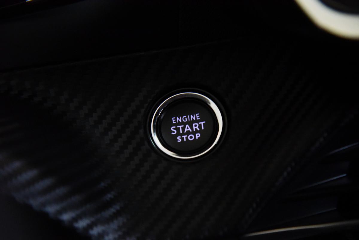 peugeot-208-2022-diesel-1499cc