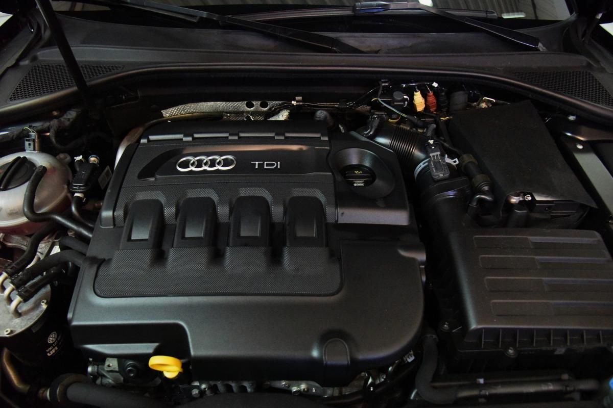 audi-a3-cabrio-2015-diesel-1598cc