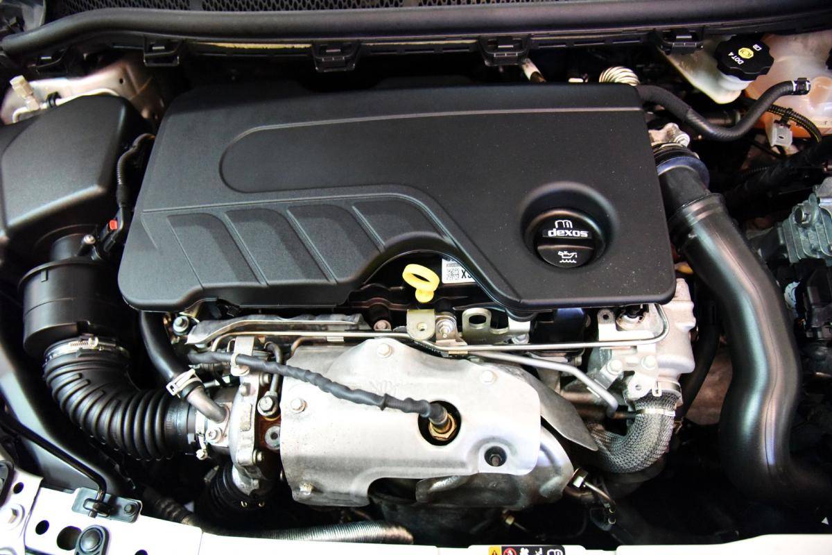 opel-astra-sport-tourer-2019-diesel-1598cc