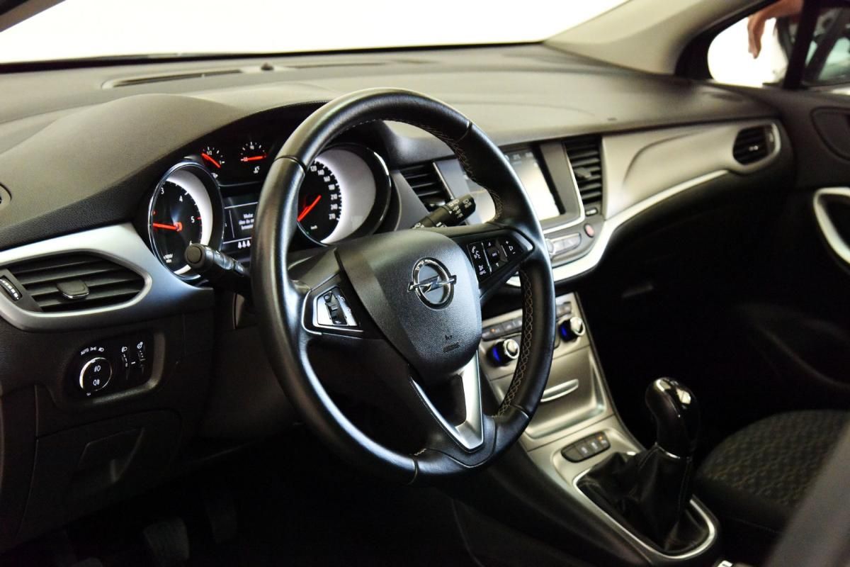 opel-astra-sport-tourer-2019-diesel-1598cc
