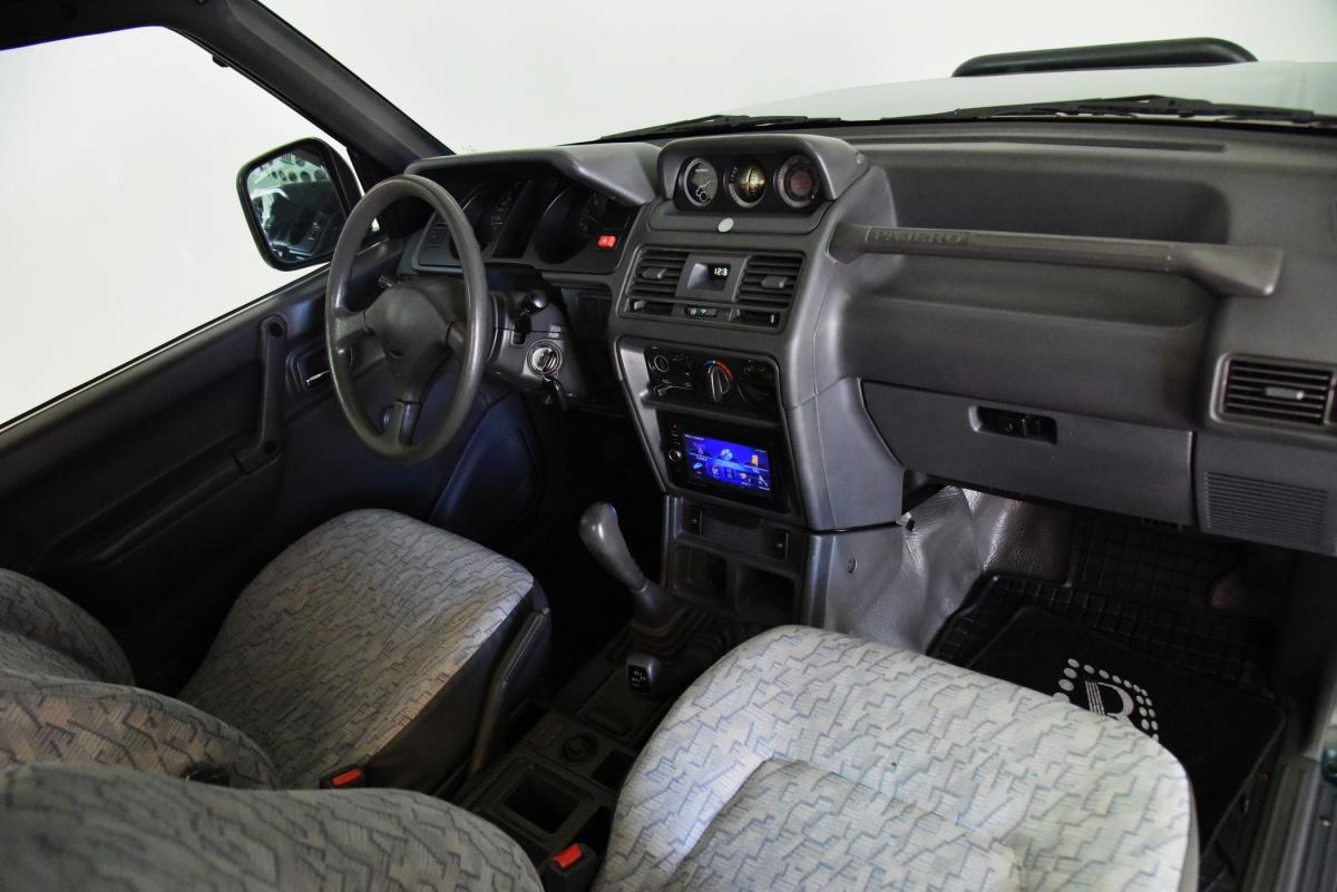 mitsubishi-pajero-1996-diesel-2477cc