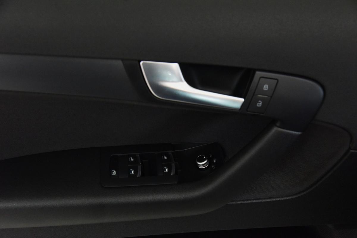 audi-a3-sportback-2012-diesel-1598cc