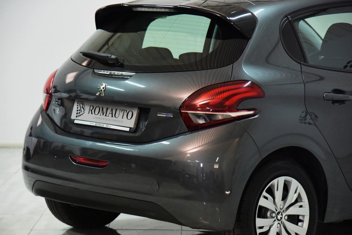 peugeot-208-2015-diesel-1560cc
