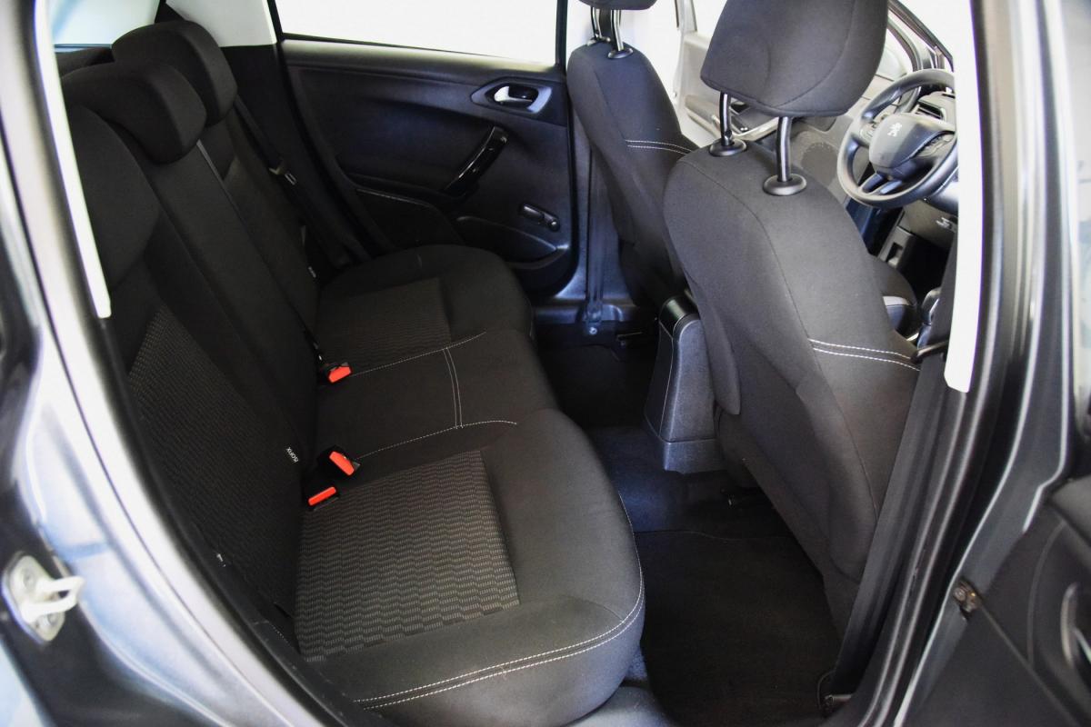 peugeot-208-2015-diesel-1560cc