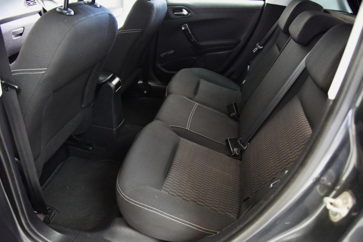 peugeot-208-2015-diesel-1560cc