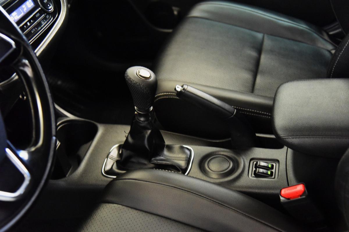 mitsubishi-outlander-2017-diesel-2268cc