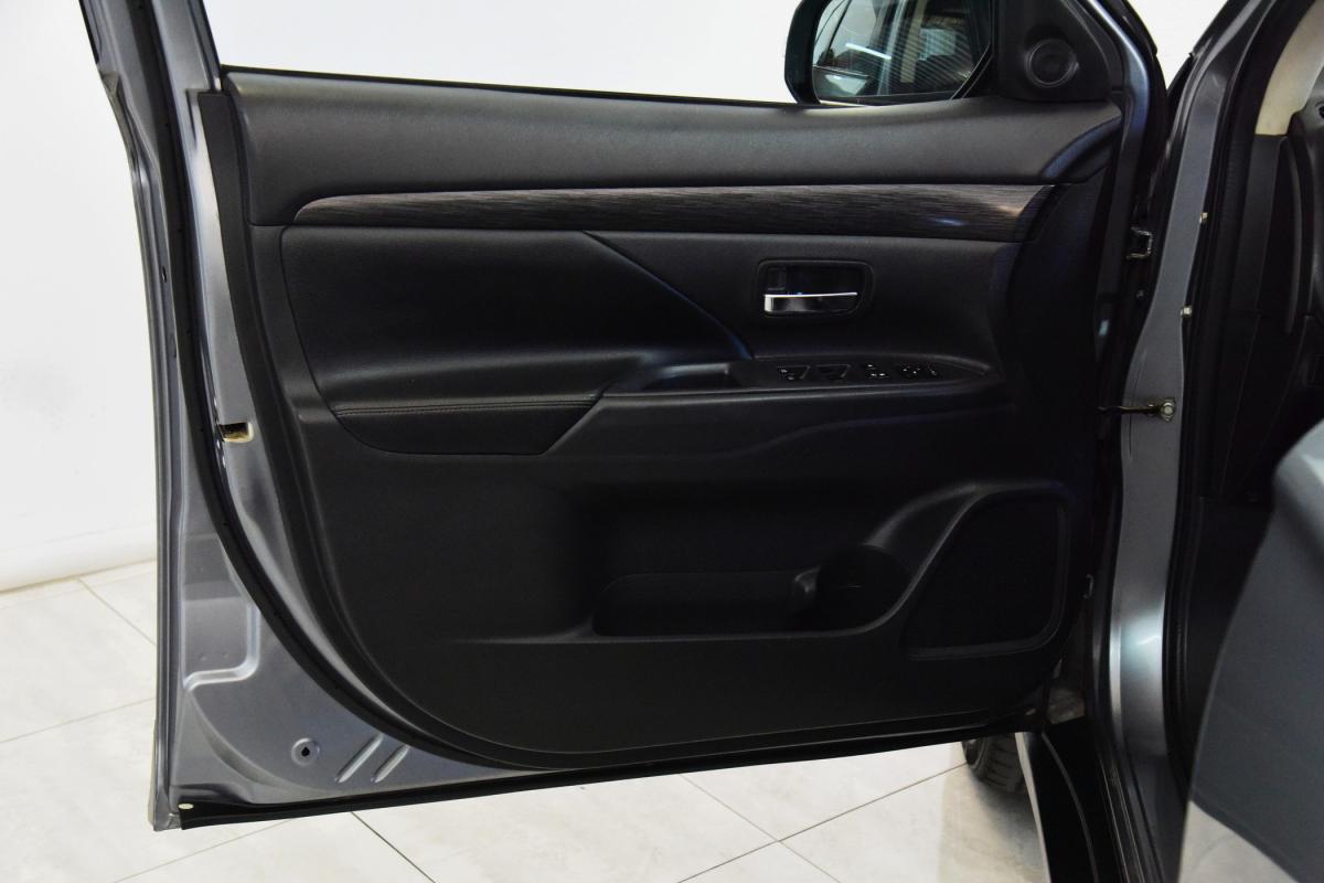 mitsubishi-outlander-2017-diesel-2268cc