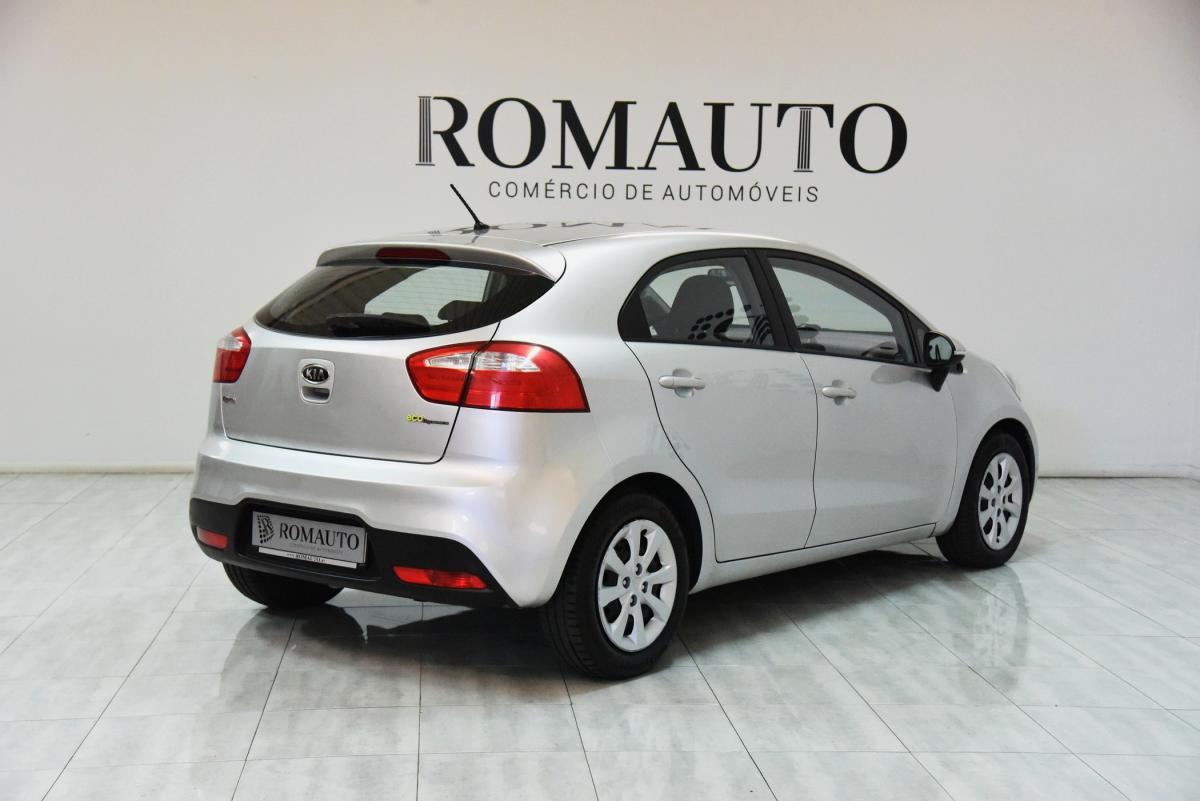 kia-rio-2012-diesel-1120cc