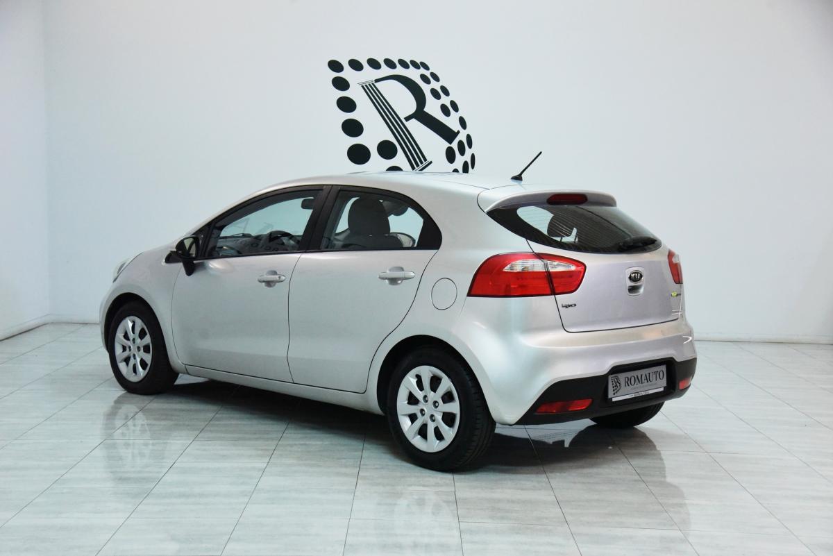 kia-rio-2012-diesel-1120cc