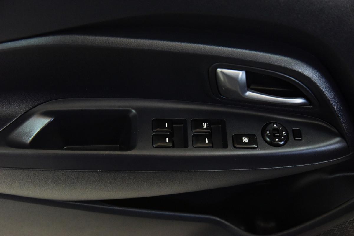 kia-rio-2012-diesel-1120cc