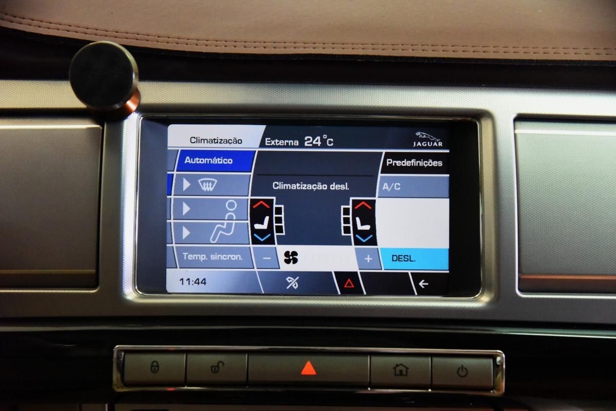 jaguar-xf-2011-diesel-2993cc