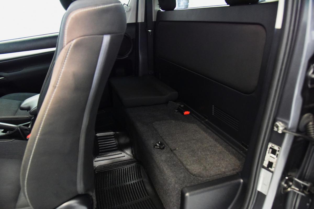 toyota-hilux-2021-diesel-2393cc