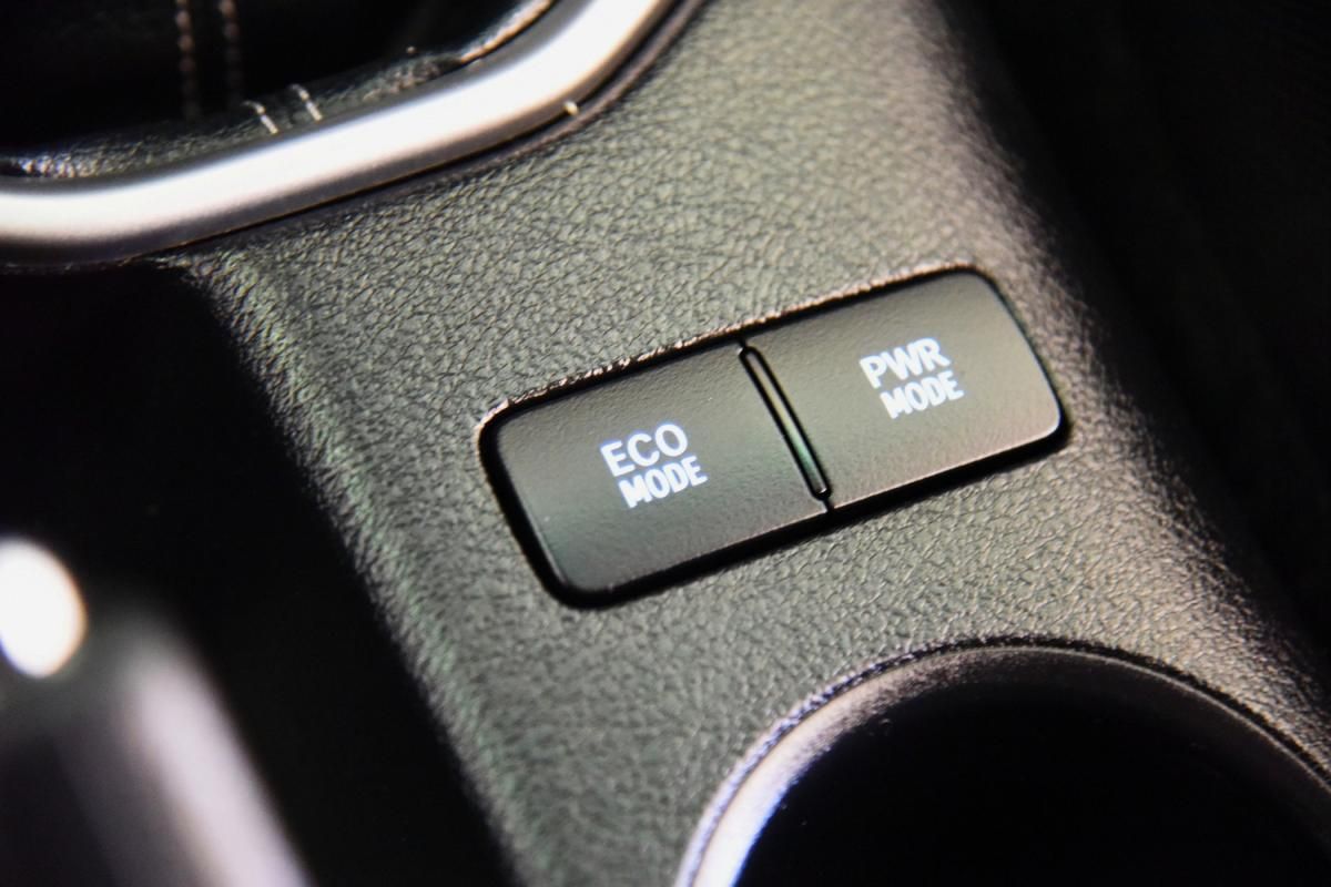 toyota-hilux-2021-diesel-2393cc