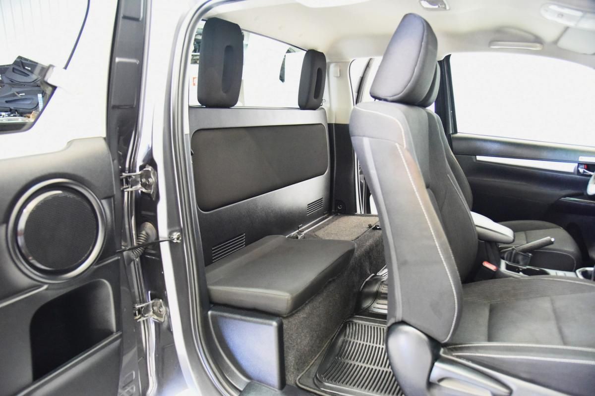 toyota-hilux-2021-diesel-2393cc