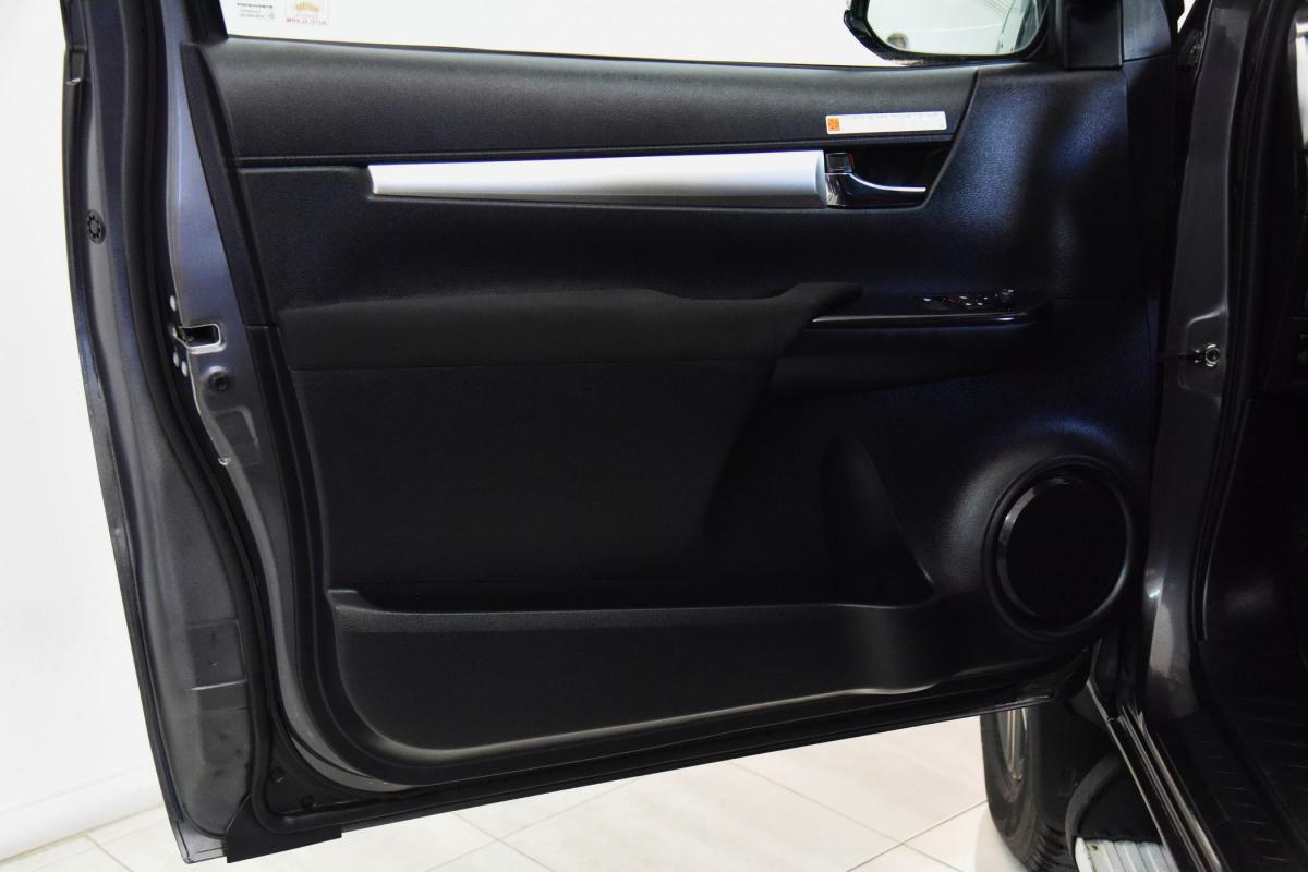 toyota-hilux-2021-diesel-2393cc