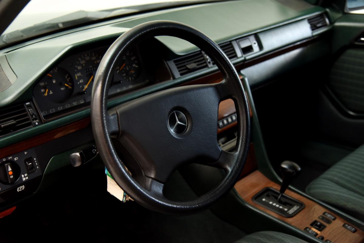 mercedes-benz-classe-e-1990-diesel-2996cc