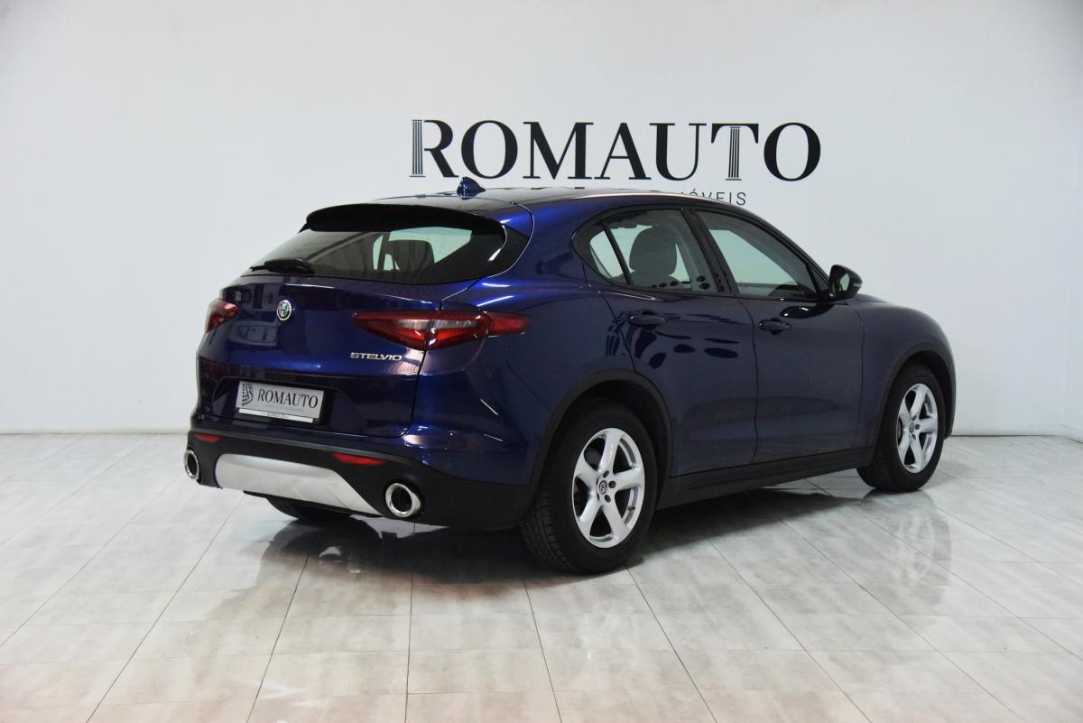 alfa-romeo-stelvio-2017-diesel-2143cc