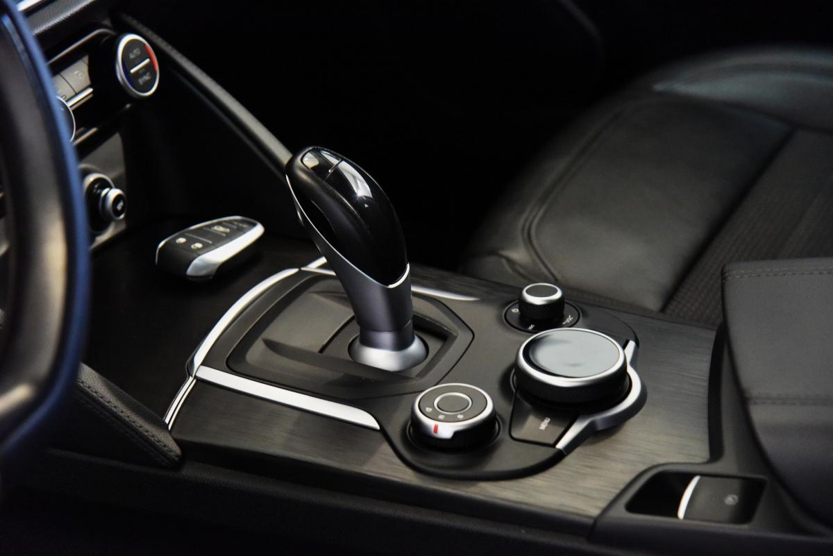 alfa-romeo-stelvio-2017-diesel-2143cc