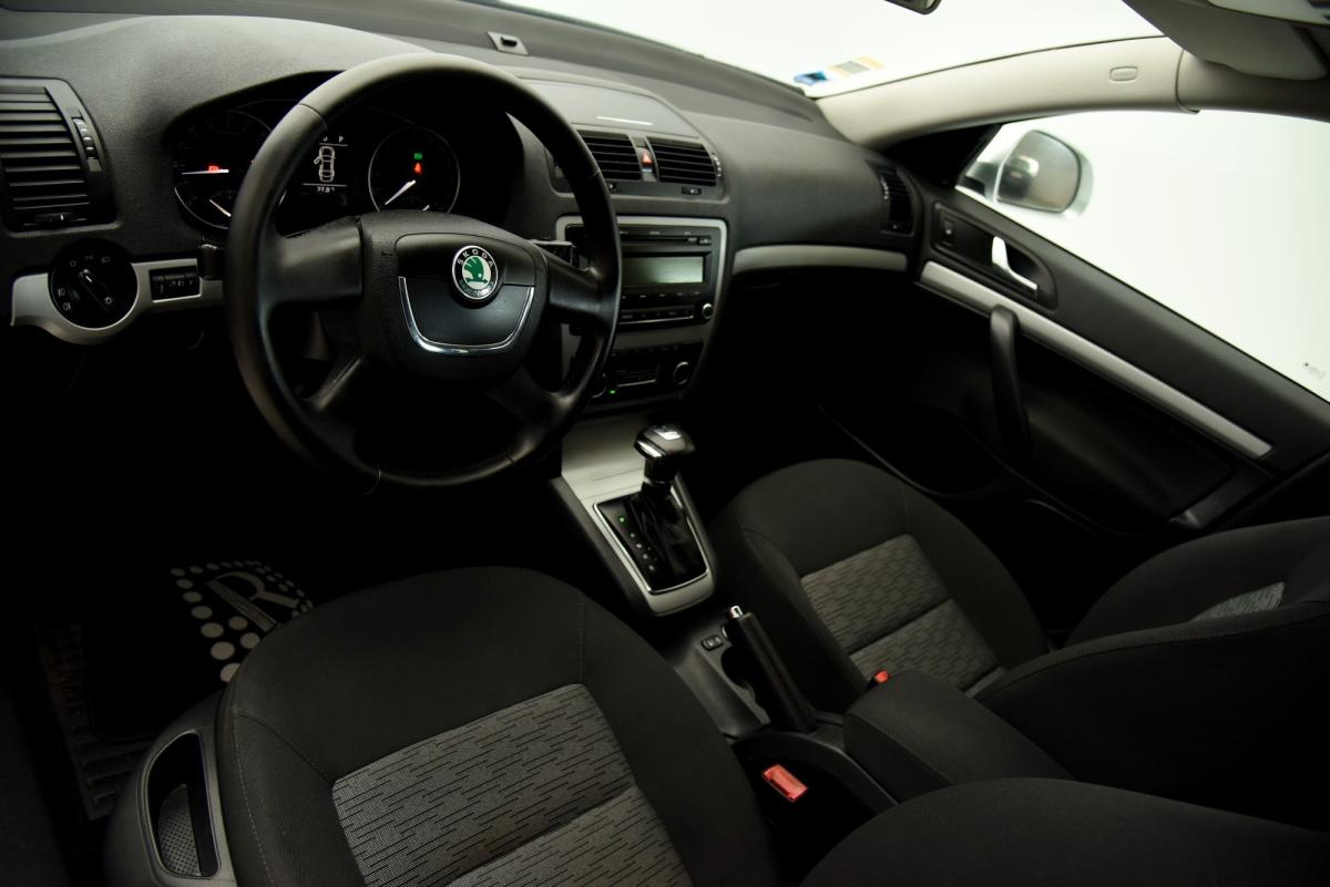 skoda-octavia-break-2012-diesel-1598cc