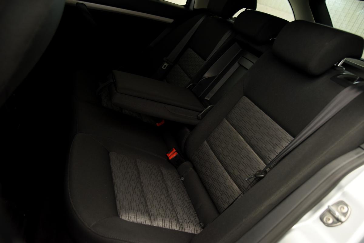 skoda-octavia-break-2012-diesel-1598cc