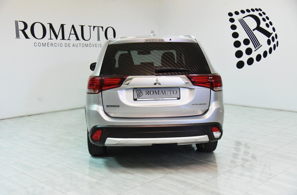 mitsubishi-outlander-2019-diesel-2268cc