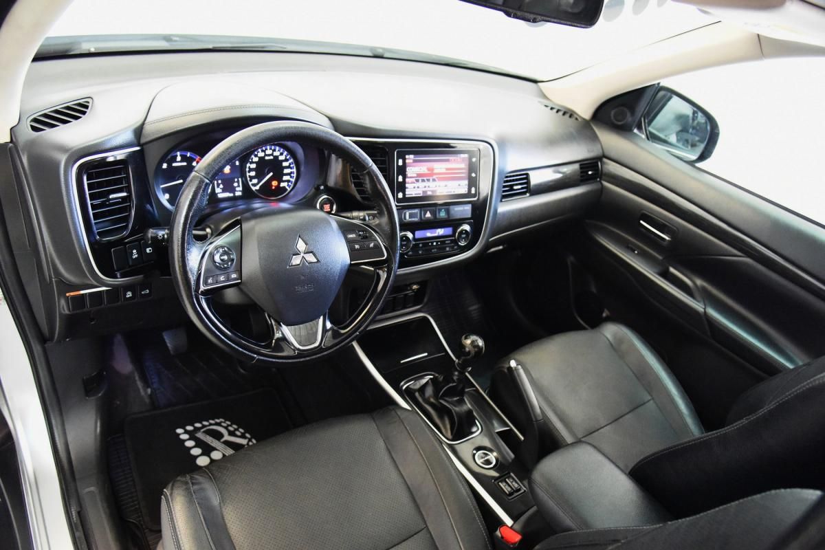 mitsubishi-outlander-2019-diesel-2268cc