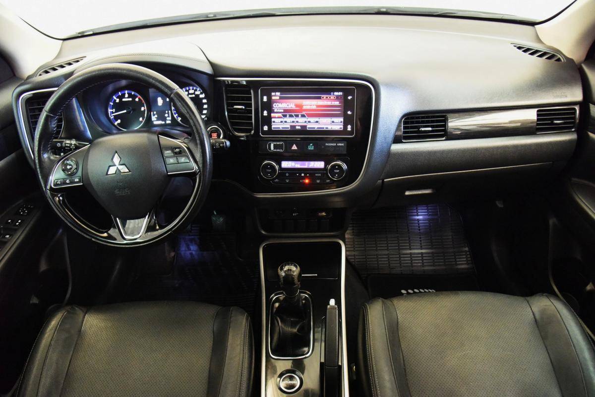 mitsubishi-outlander-2019-diesel-2268cc