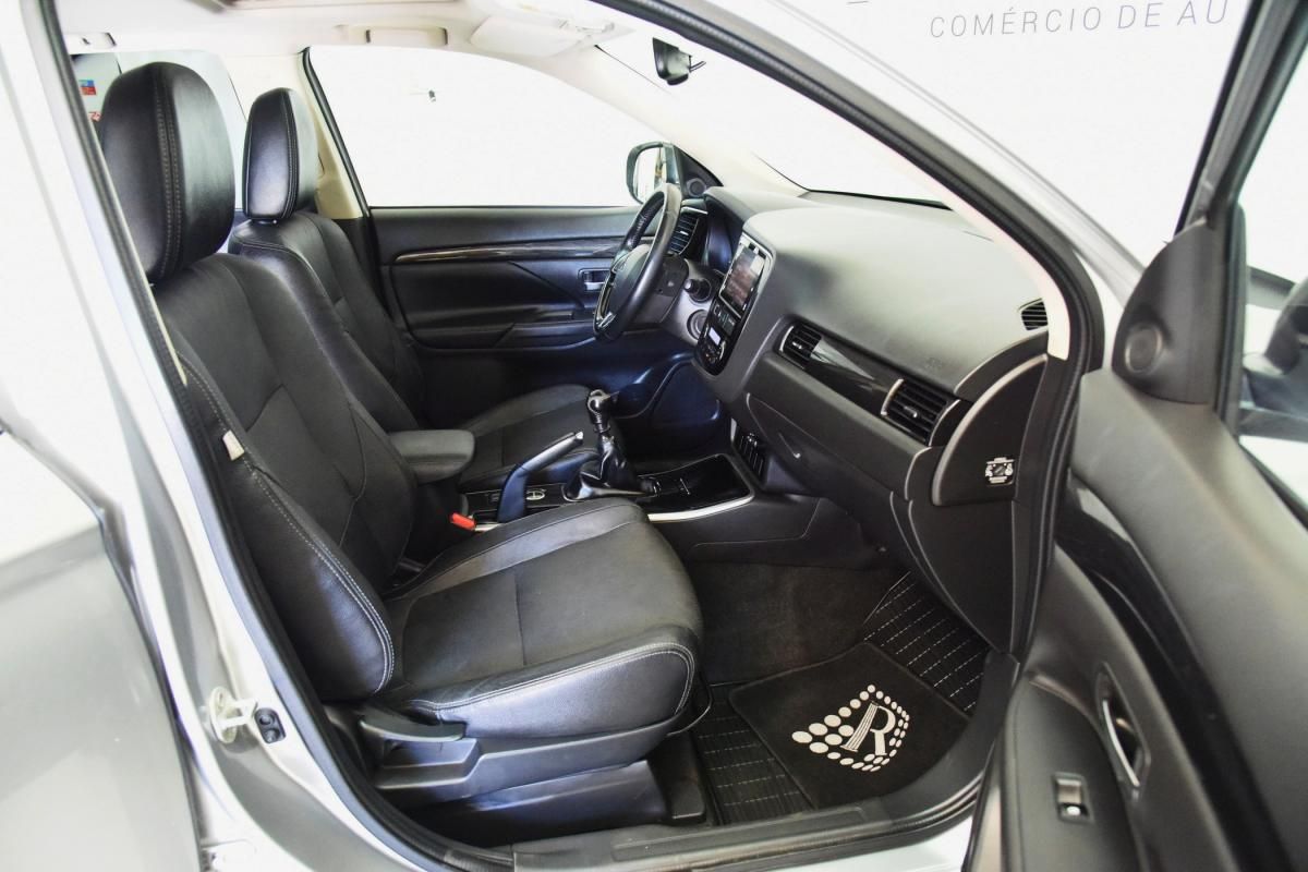 mitsubishi-outlander-2019-diesel-2268cc