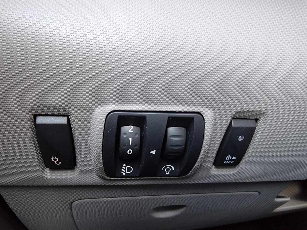 renault-zoe-2017-eletrico-0cc