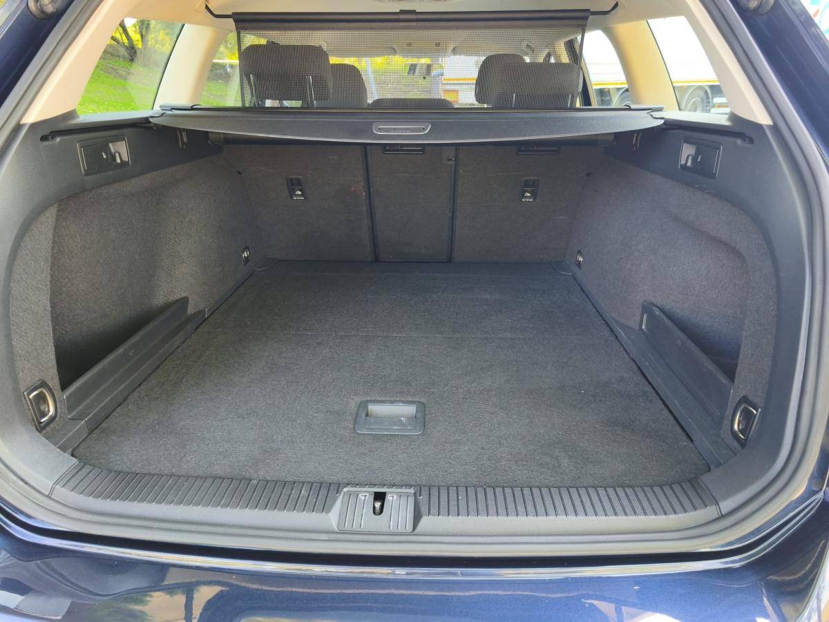 volkswagen-passat-variant-2015-diesel-1598cc