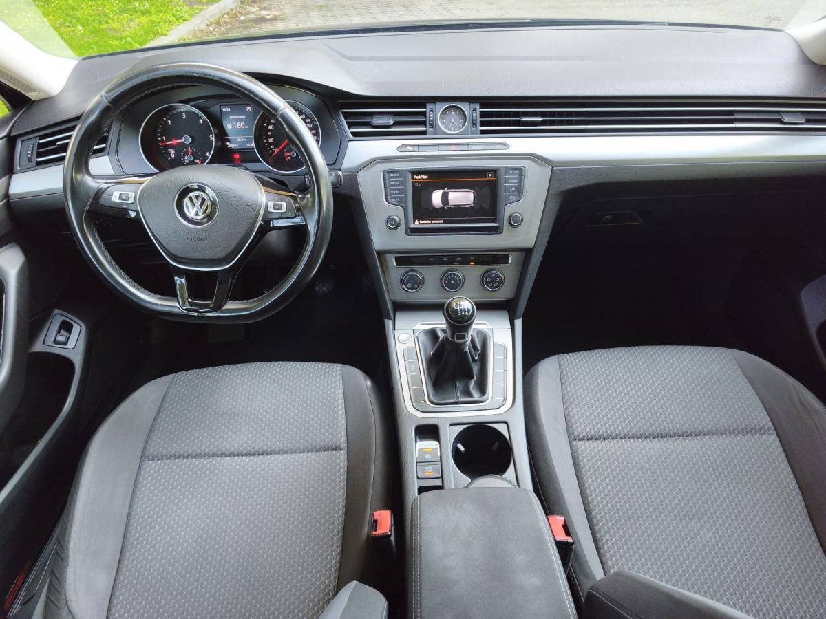 volkswagen-passat-variant-2015-diesel-1598cc