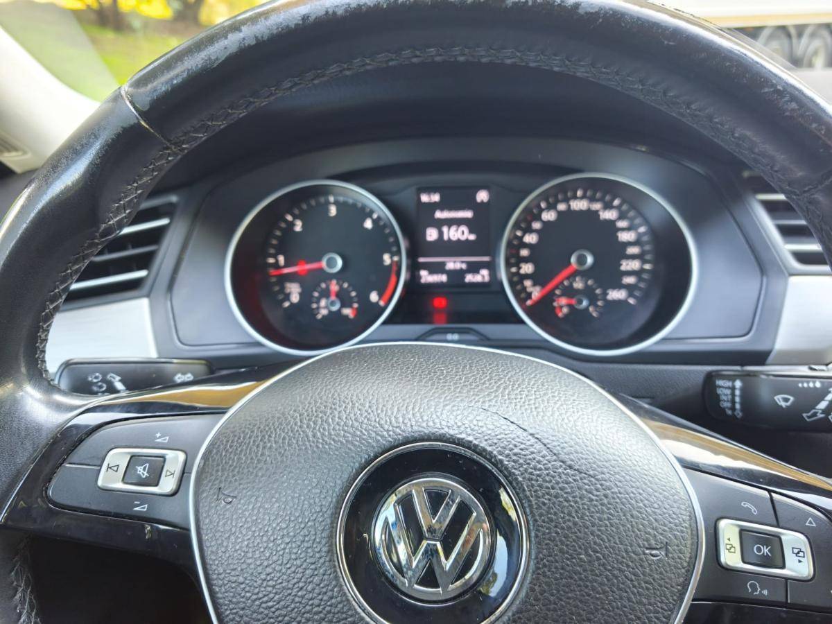 volkswagen-passat-variant-2015-diesel-1598cc