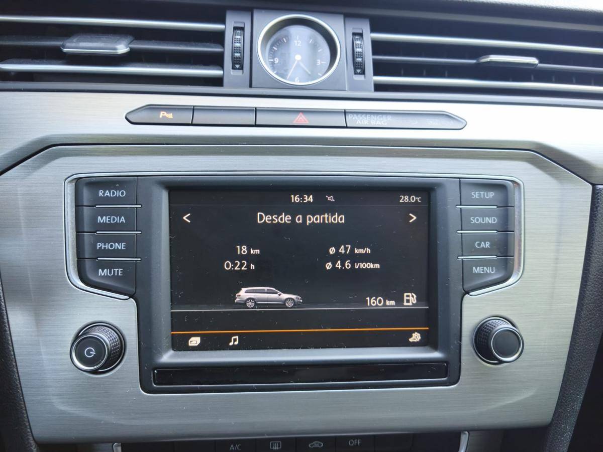 volkswagen-passat-variant-2015-diesel-1598cc