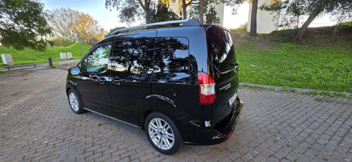 ford-tourneo-courier-2018-diesel-1499cc