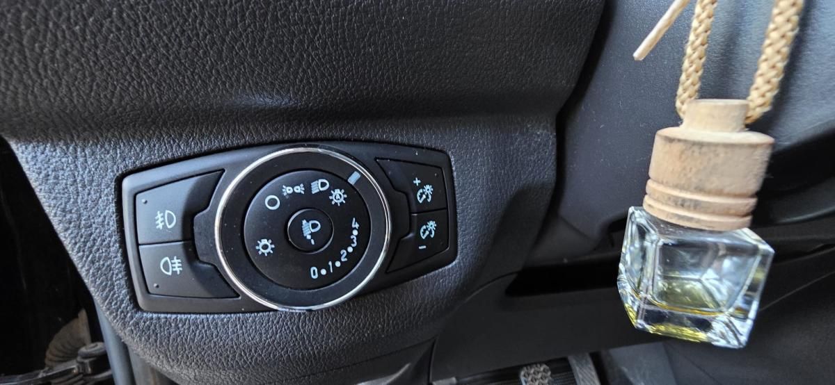 ford-tourneo-courier-2018-diesel-1499cc