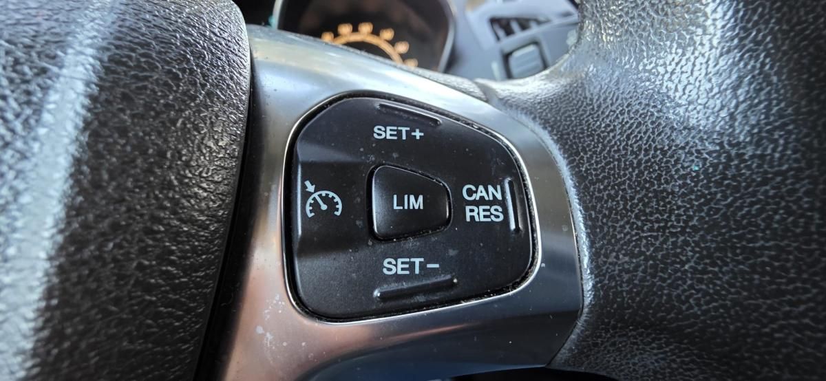 ford-tourneo-courier-2018-diesel-1499cc