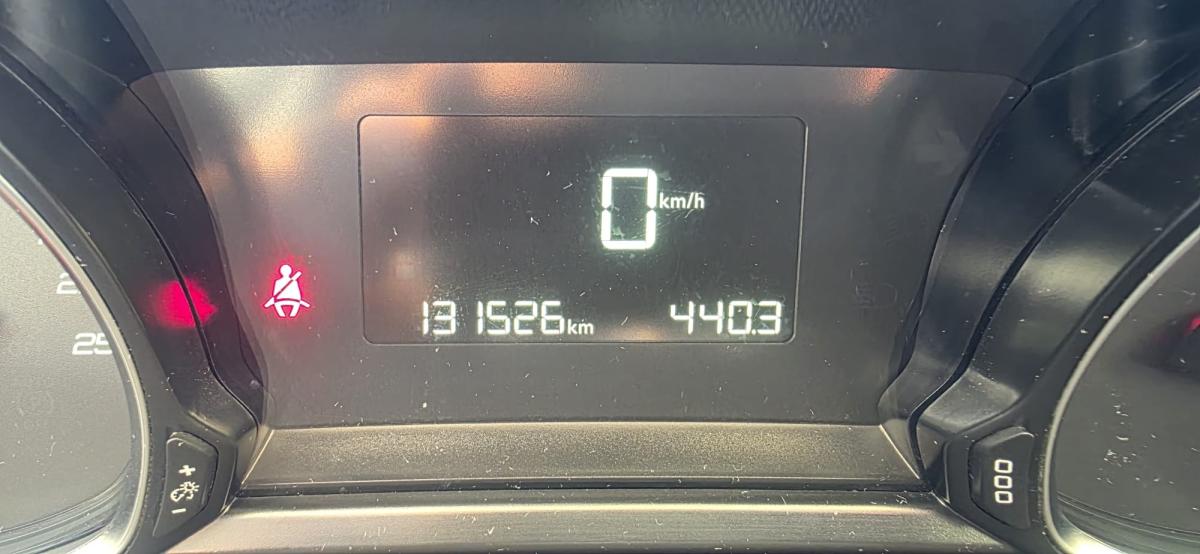 peugeot-308-sw-2017-diesel-1560cc