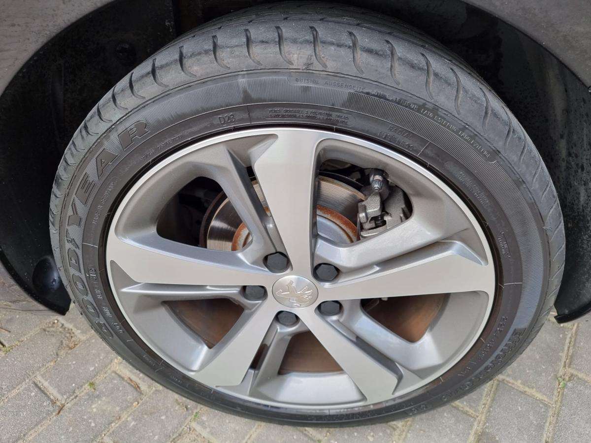peugeot-308-sw-2017-diesel-1560cc