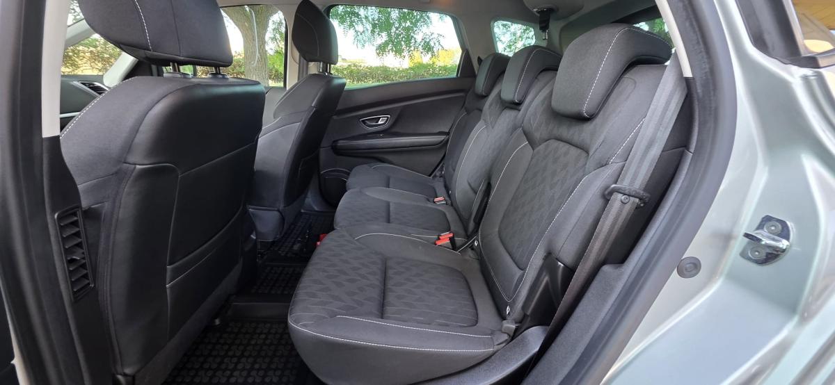 renault-scenic-2019-diesel-1750cc