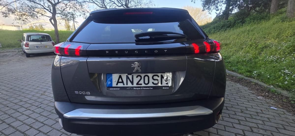peugeot-2008-2022-diesel-1499cc