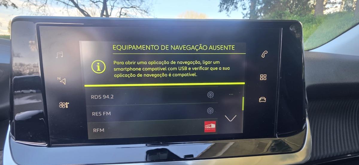 peugeot-2008-2022-diesel-1499cc