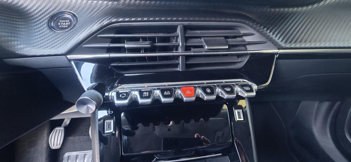 peugeot-2008-2022-diesel-1499cc